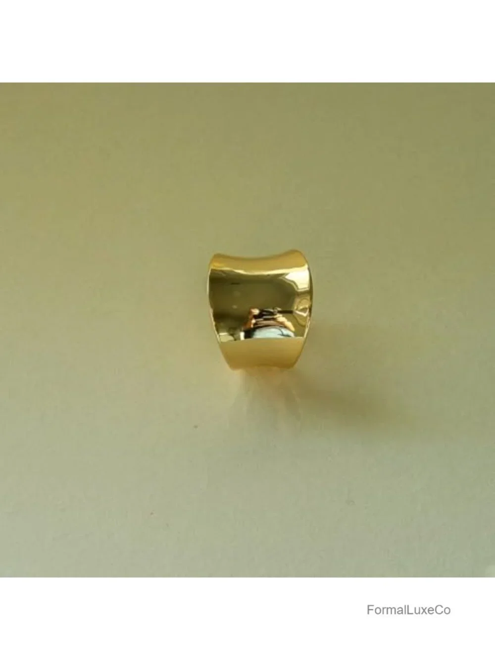 N/A sculptural sleek